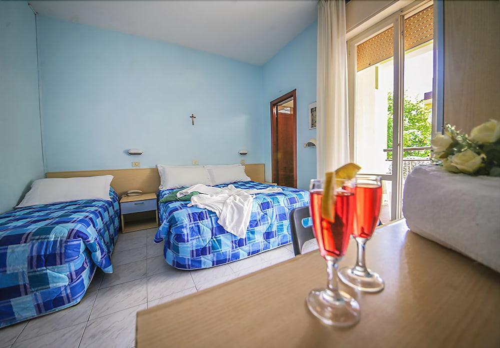 Hotel Santa Martina Villamarina Bagian luar foto