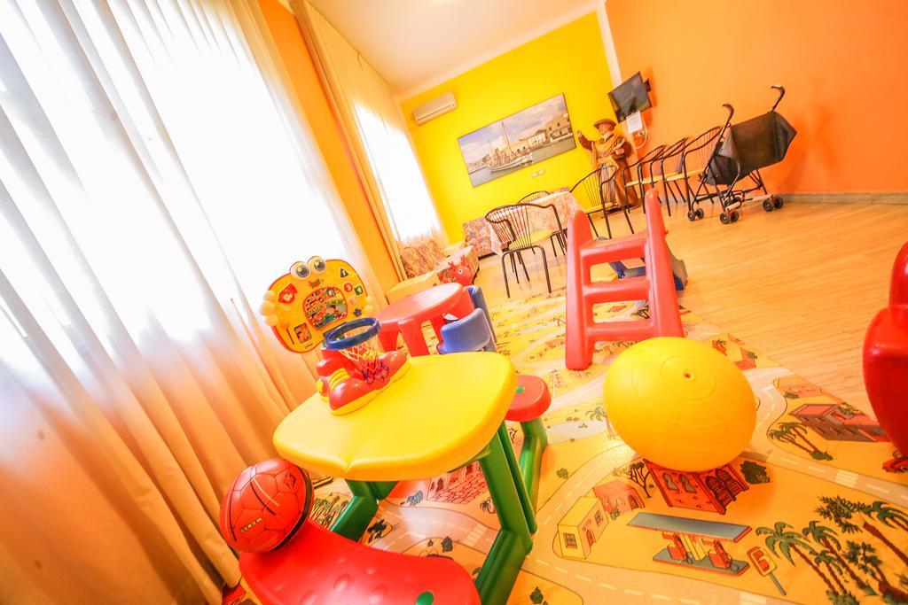 Hotel Santa Martina Villamarina Bagian luar foto
